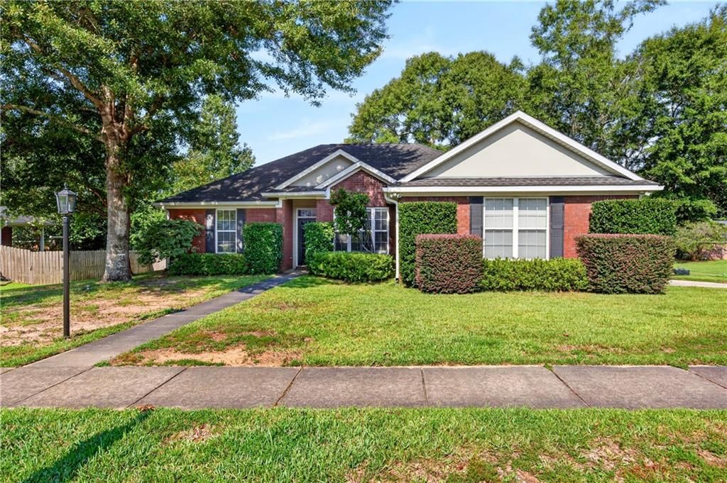 1628 Ashmoor Drive W, Mobile, AL 36695