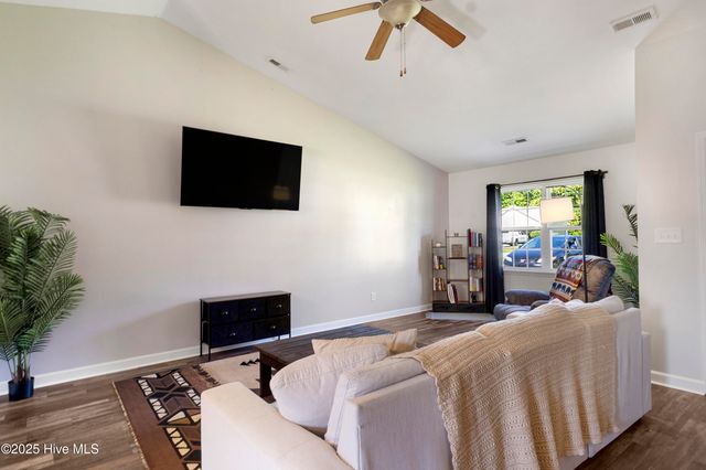 310 Reid Court, Jacksonville, NC 28540