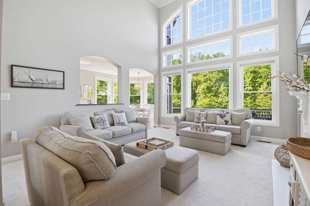 16643 SPACE MORE CIR, Woodbridge, VA 22191