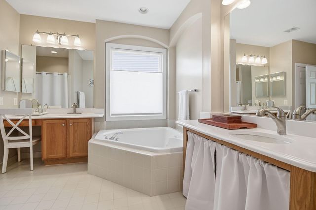 16643 SPACE MORE CIR, Woodbridge, VA 22191
