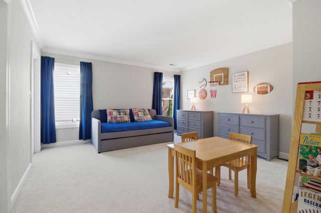 16643 SPACE MORE CIR, Woodbridge, VA 22191