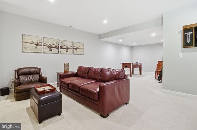16643 SPACE MORE CIR, Woodbridge, VA 22191