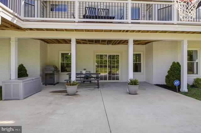 16643 SPACE MORE CIR, Woodbridge, VA 22191