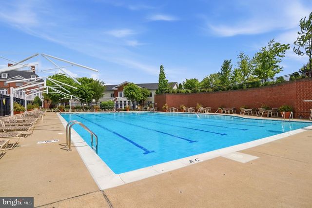 16643 SPACE MORE CIR, Woodbridge, VA 22191