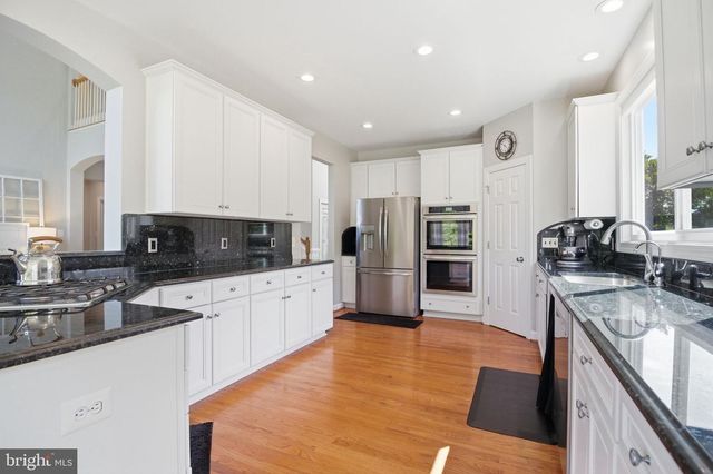 16643 SPACE MORE CIR, Woodbridge, VA 22191