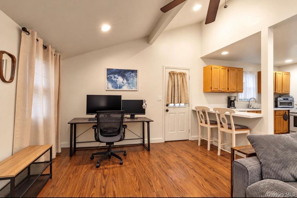 6 Edwin Court, East Rockaway, NY 11518 — photo 4