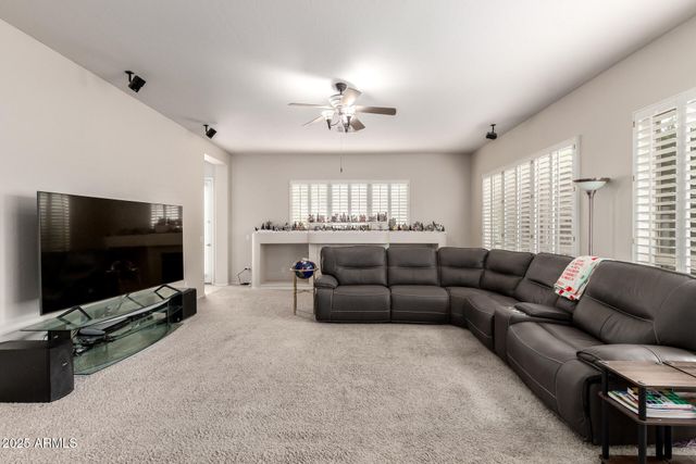 6581 S SALT CEDAR Place, Chandler, AZ 85249