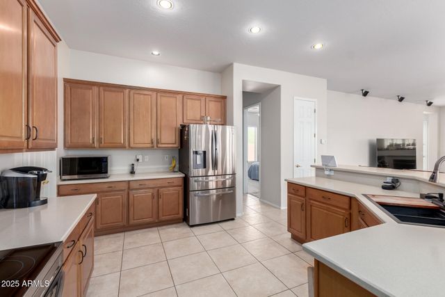 6581 S SALT CEDAR Place, Chandler, AZ 85249