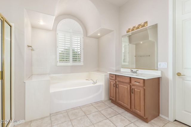 6581 S SALT CEDAR Place, Chandler, AZ 85249