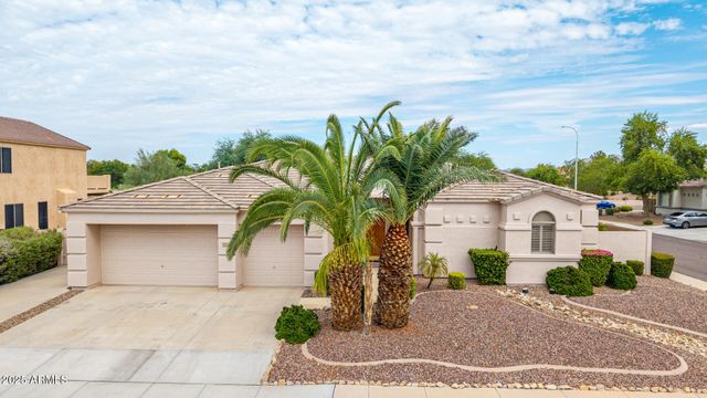6581 S SALT CEDAR Place, Chandler, AZ 85249