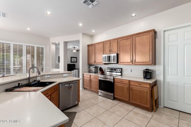 6581 S SALT CEDAR Place, Chandler, AZ 85249