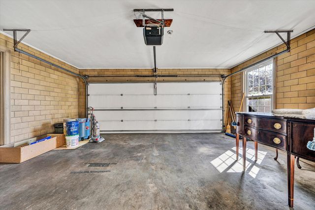 7323 La Marre CIR, Roanoke, VA 24019