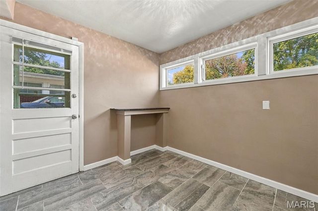 8408 Chalons Court, Berkeley, MO 63134