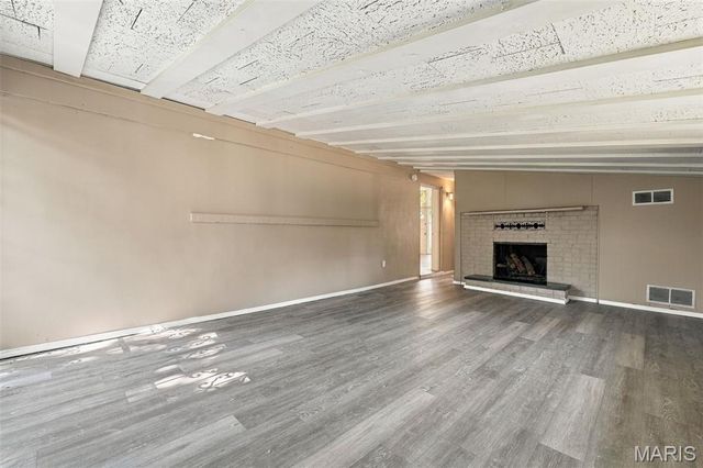 8408 Chalons Court, Berkeley, MO 63134