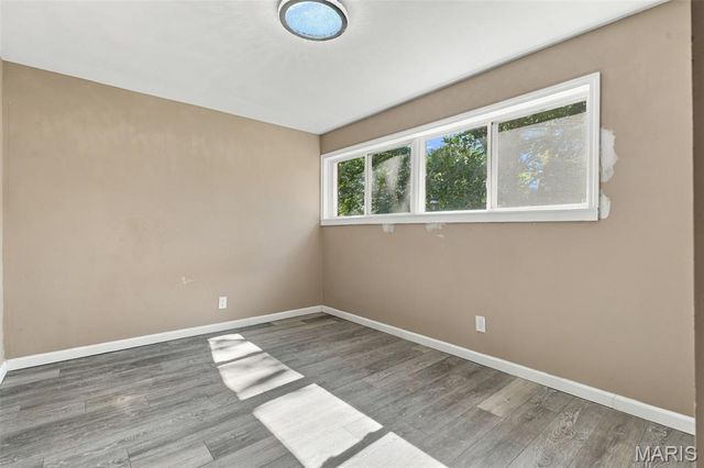 8408 Chalons Court, Berkeley, MO 63134