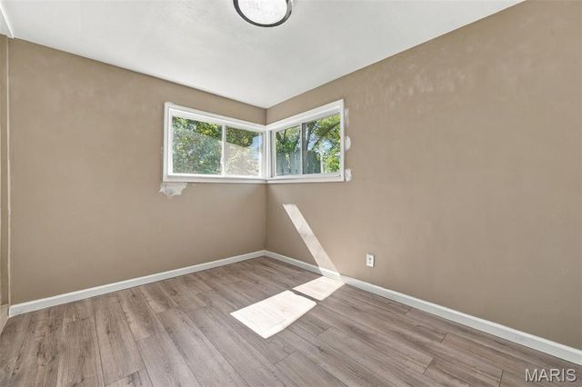 8408 Chalons Court, Berkeley, MO 63134
