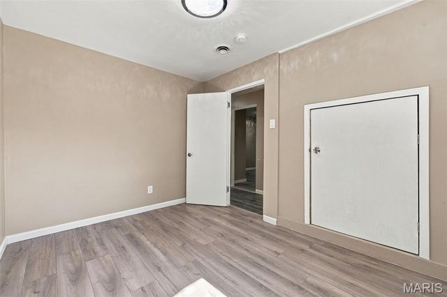 8408 Chalons Court, Berkeley, MO 63134
