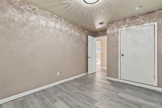 8408 Chalons Court, Berkeley, MO 63134