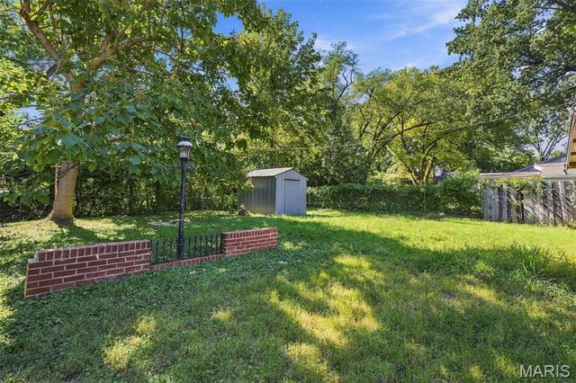 8408 Chalons Court, Berkeley, MO 63134