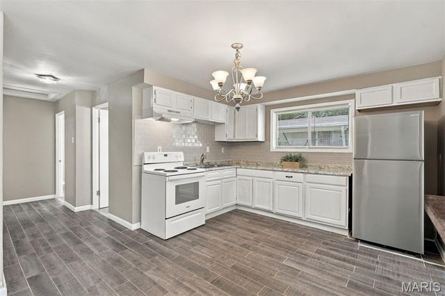 8408 Chalons Court, Berkeley, MO 63134