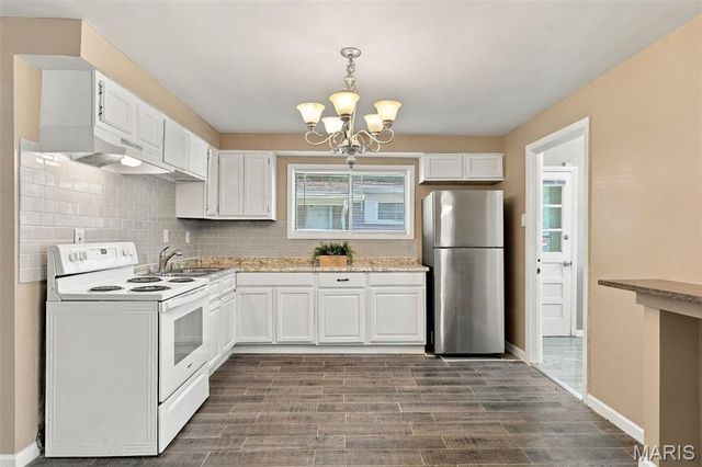 8408 Chalons Court, Berkeley, MO 63134