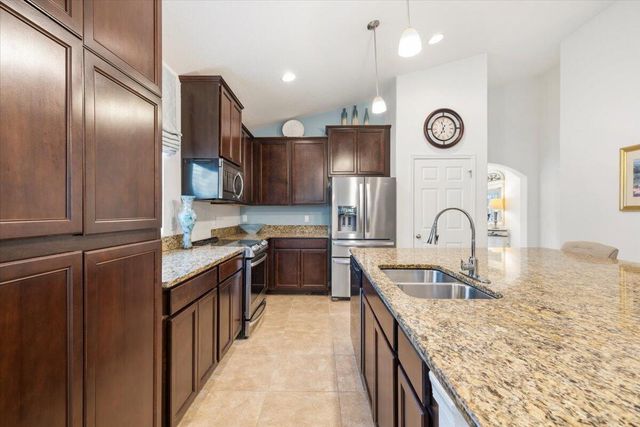 2024 Albany Terrace SW, Vero Beach, FL 32968