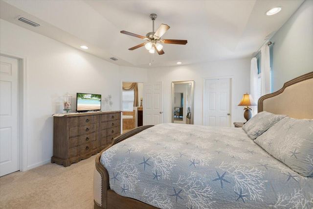 2024 Albany Terrace SW, Vero Beach, FL 32968
