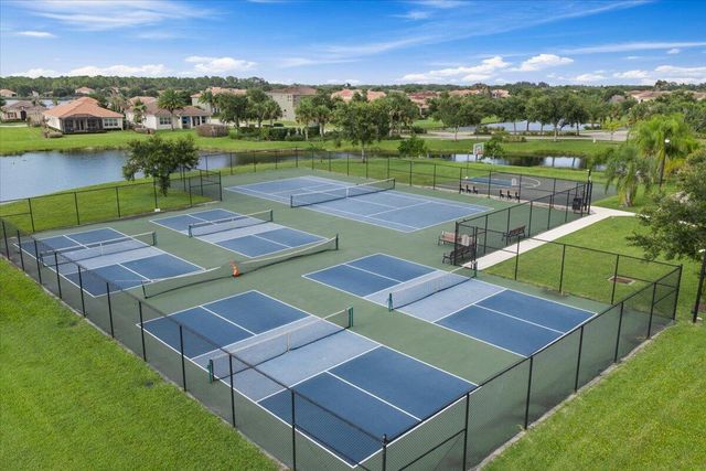 2024 Albany Terrace SW, Vero Beach, FL 32968