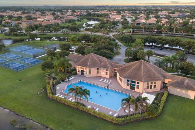 2024 Albany Terrace SW, Vero Beach, FL 32968