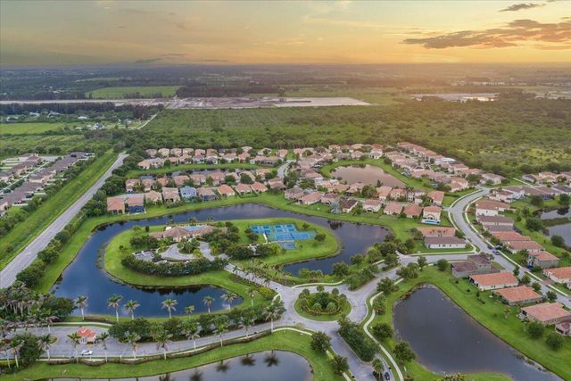 2024 Albany Terrace SW, Vero Beach, FL 32968