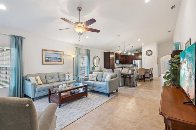 2024 Albany Terrace SW, Vero Beach, FL 32968