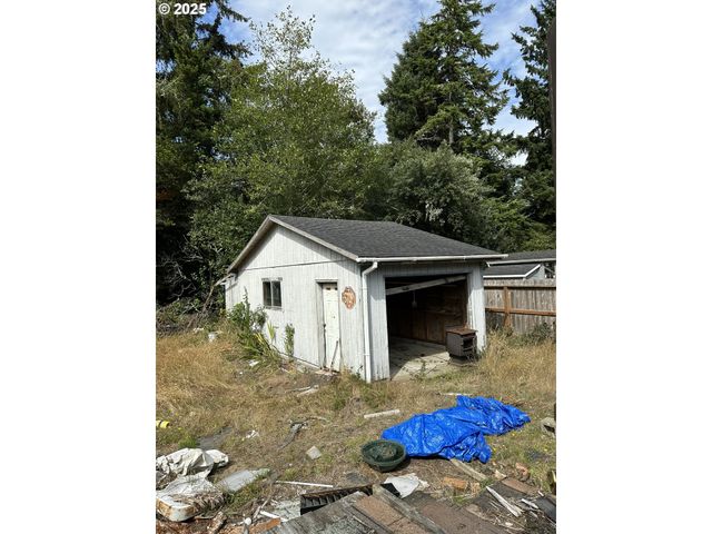 1301 324TH Pl, Ocean Park, WA 98640