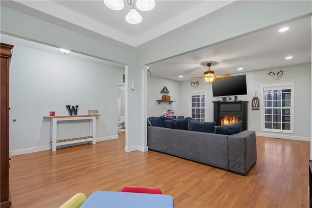 323 Lloyd Way, Resaca, GA 30735