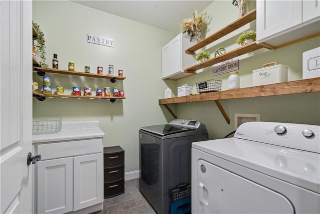 323 Lloyd Way, Resaca, GA 30735