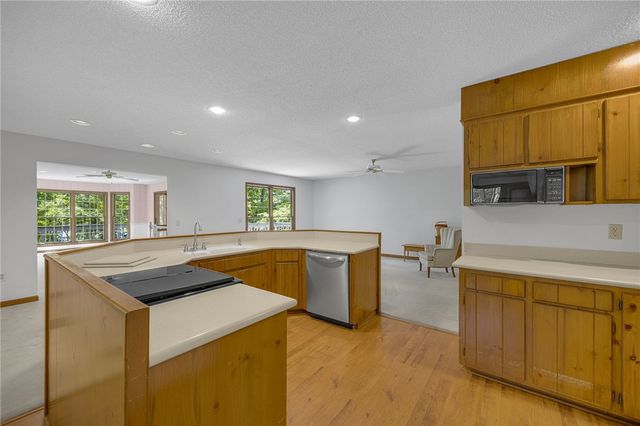 1312 S Arrowhead Drive, Westminster, SC 29693