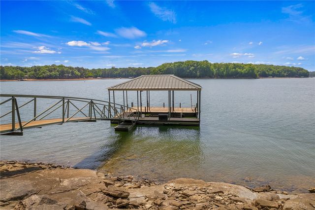 1312 S Arrowhead Drive, Westminster, SC 29693