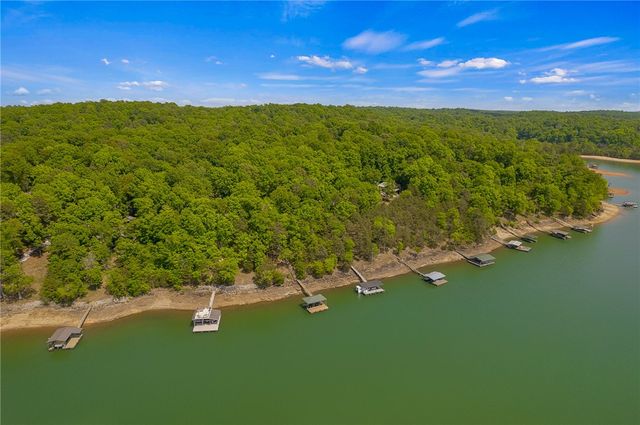 1312 S Arrowhead Drive, Westminster, SC 29693