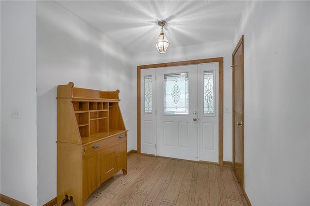 1312 S Arrowhead Drive, Westminster, SC 29693