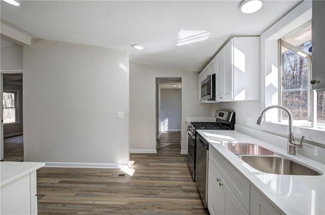 7110 Hiram Douglasville Highway, Douglasville, GA 30134