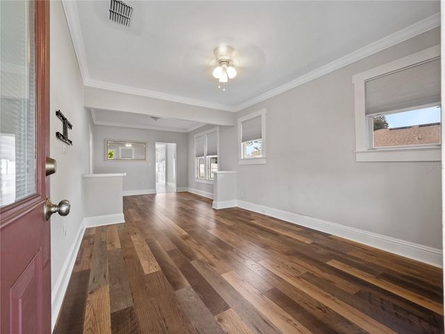 18 W VINING STREET, Winter Garden, FL 34787