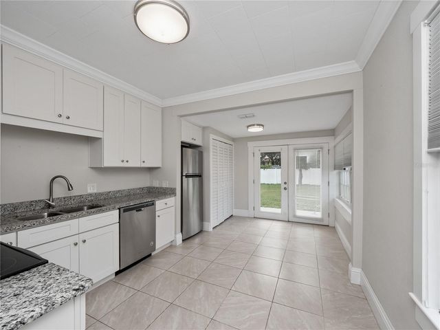 18 W VINING STREET, Winter Garden, FL 34787