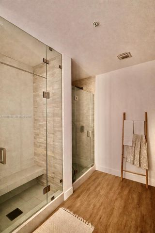 1800 N Bayshore Dr 303, Miami, FL 33132