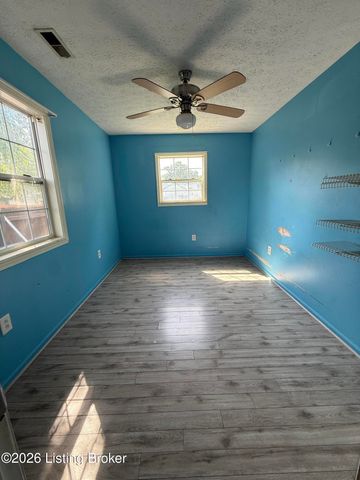 512 Camden Ave, Louisville, KY 40215