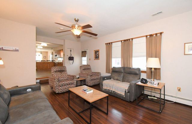 233 BROADWAY AVE, Horsham, PA 19044