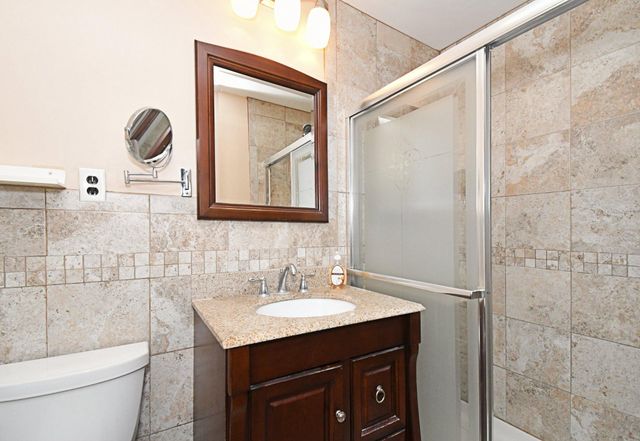 233 BROADWAY AVE, Horsham, PA 19044