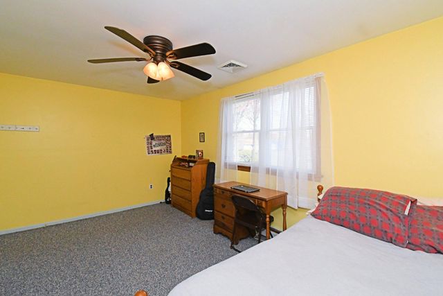233 BROADWAY AVE, Horsham, PA 19044