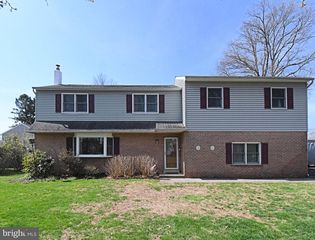 233 BROADWAY AVE, Horsham, PA 19044