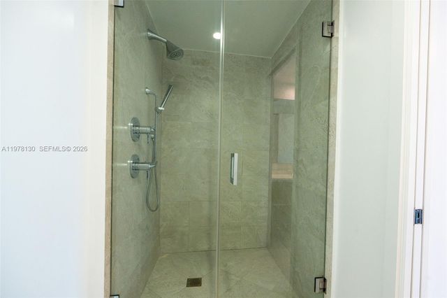 488 NE 18th St 3302, Miami, FL 33132