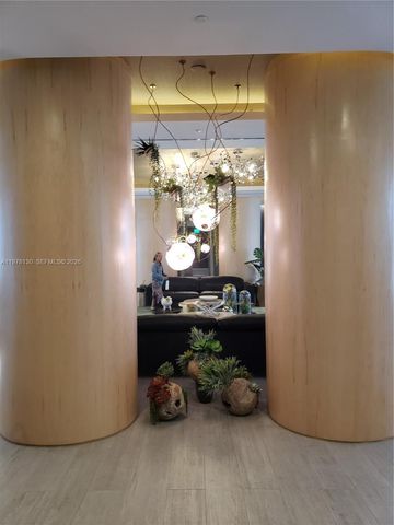 488 NE 18th St 3302, Miami, FL 33132