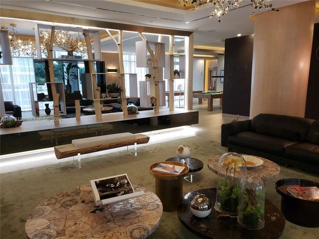 488 NE 18th St 3302, Miami, FL 33132